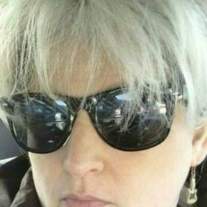 Meet your Posher, Anne